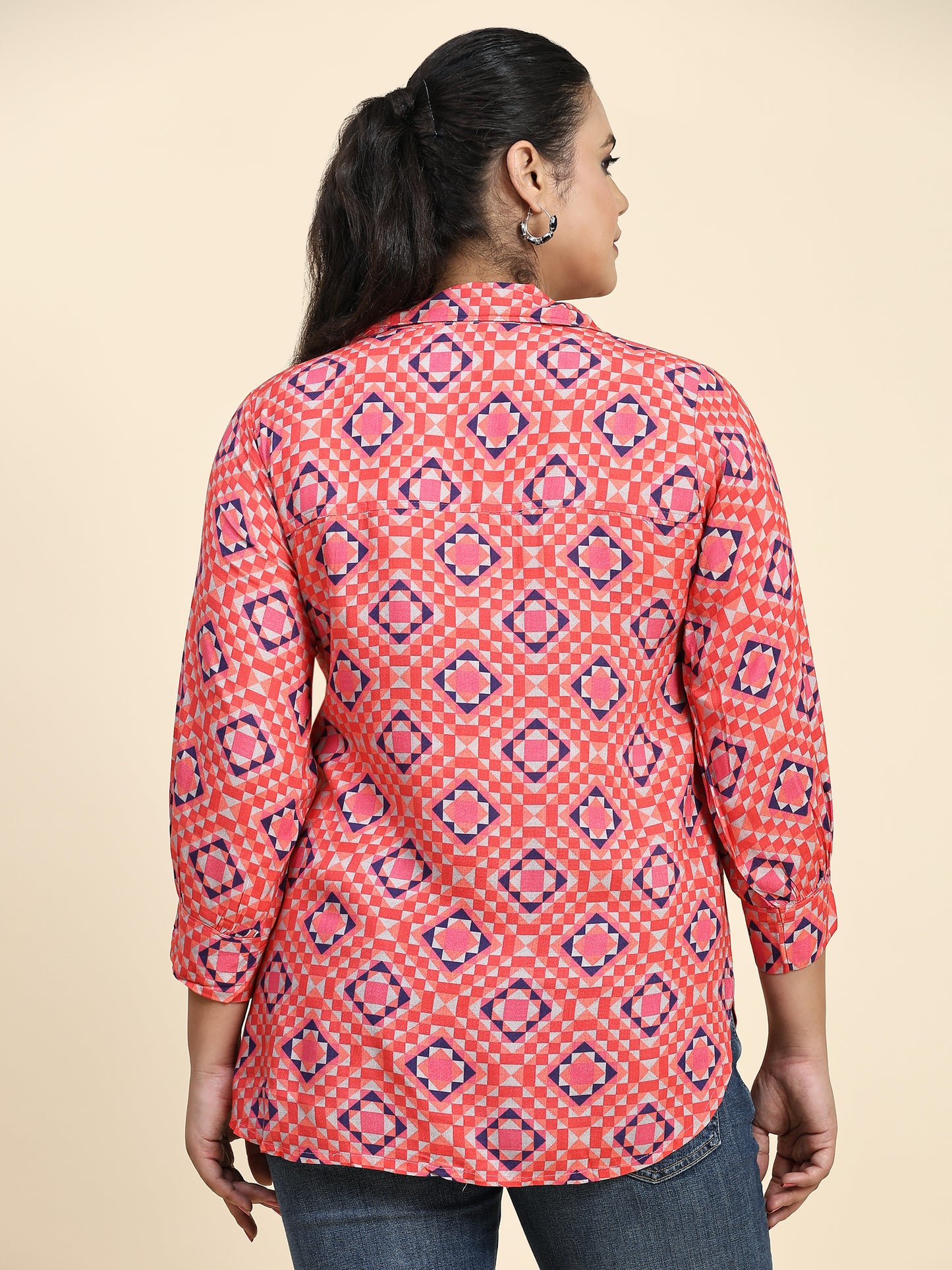 Rosy Geometric Elegance