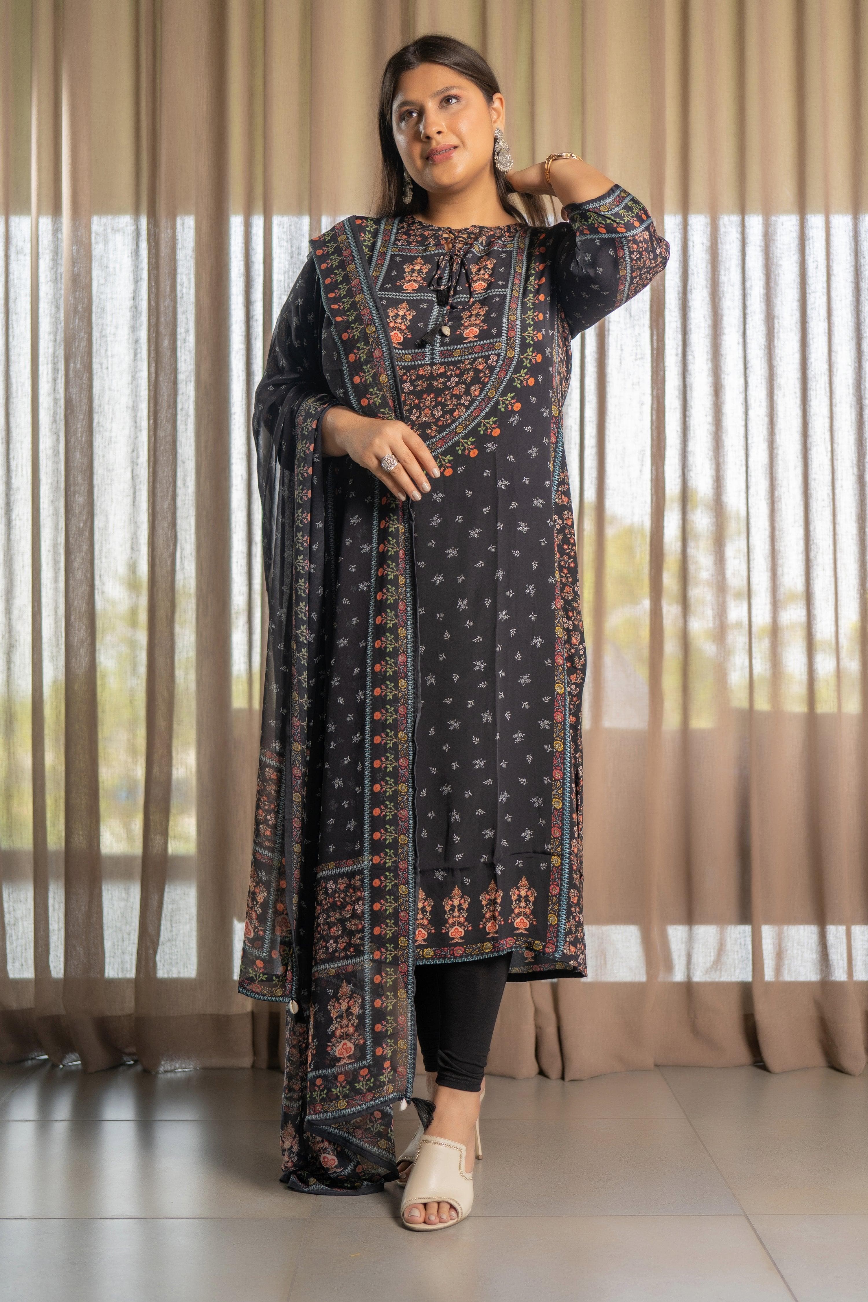 Black Placement Suit - Jeeaayanu Fashion