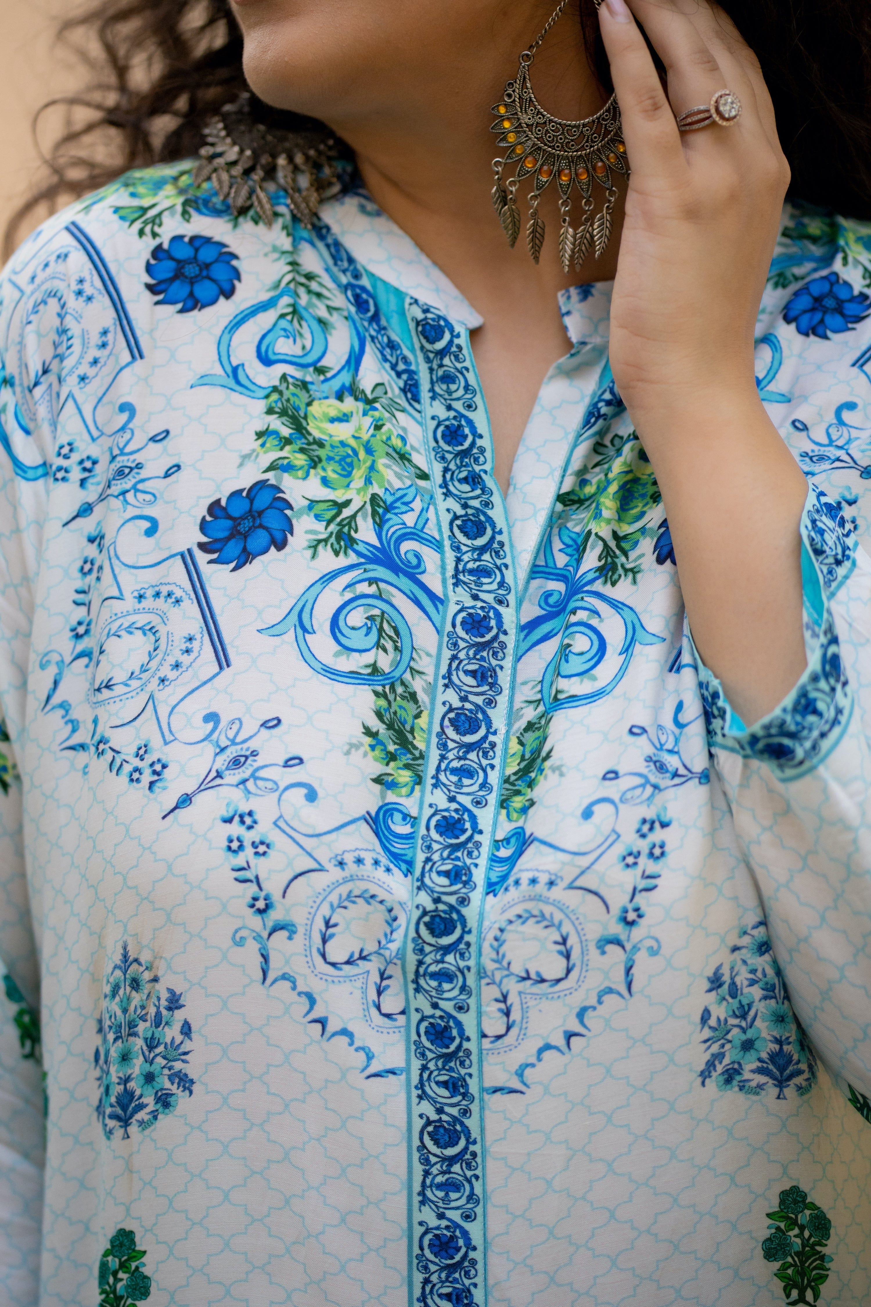 Blue and White Pocket Kurta - Jeeaayanu Fashion