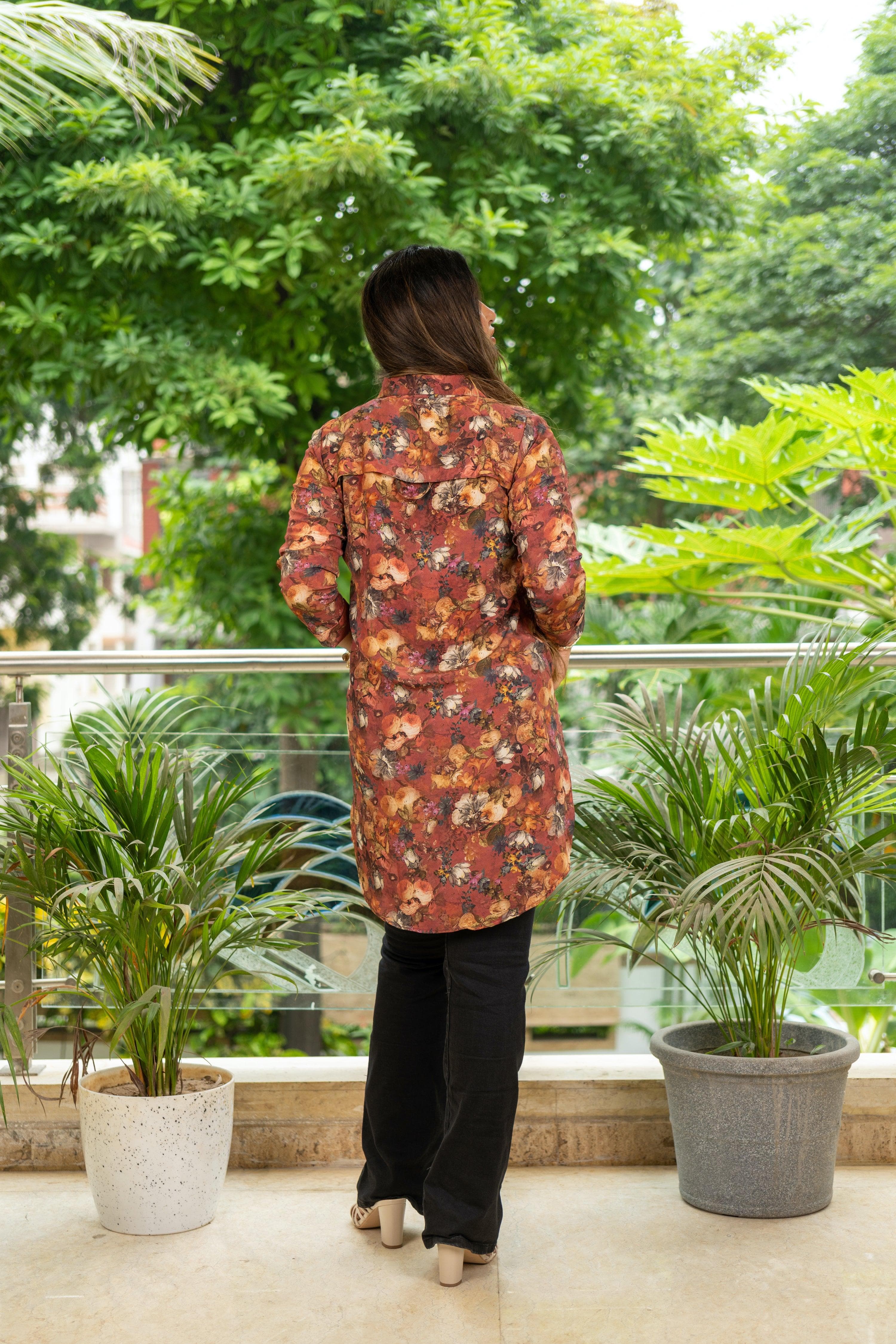 Floral Vibe Tunic - Jeeaayanu Fashion