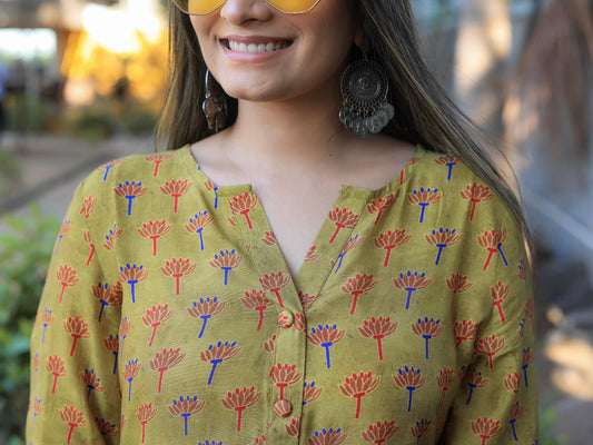 Olive green muslin Floral print Tunic cum Short Kurta - Jeeaayanu Fashion